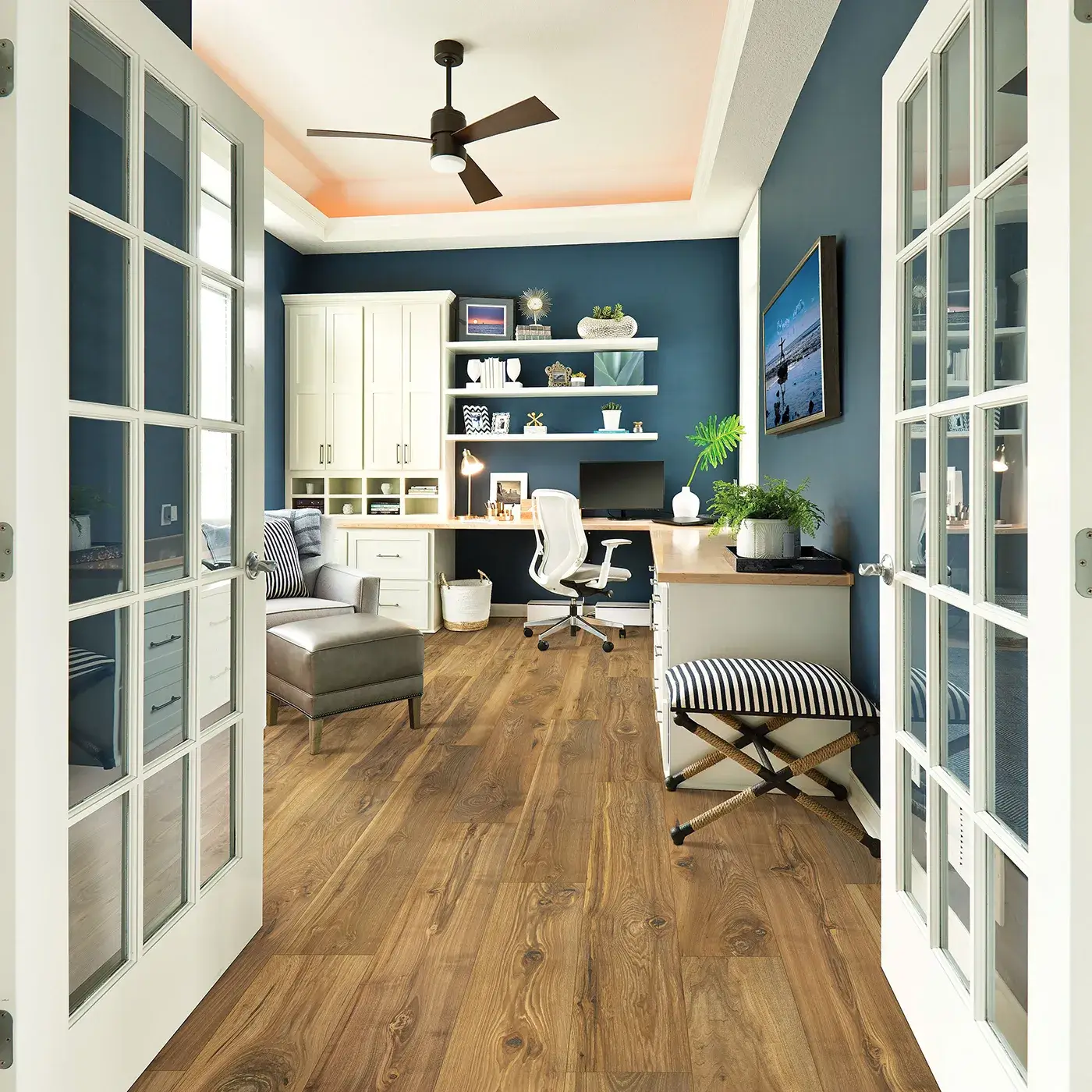 33607_03_room Mohawk Laminate Flooring in home office | Sterling Carpet & Flooring
